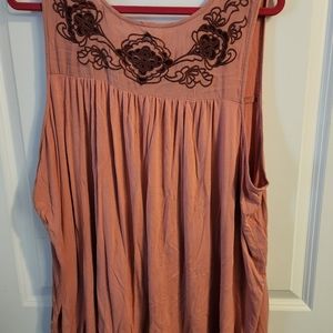 Floral embroidered tank